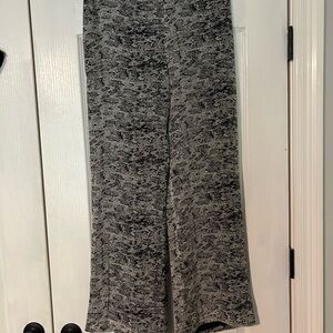 Cache NWT Black and White Patterned Pants